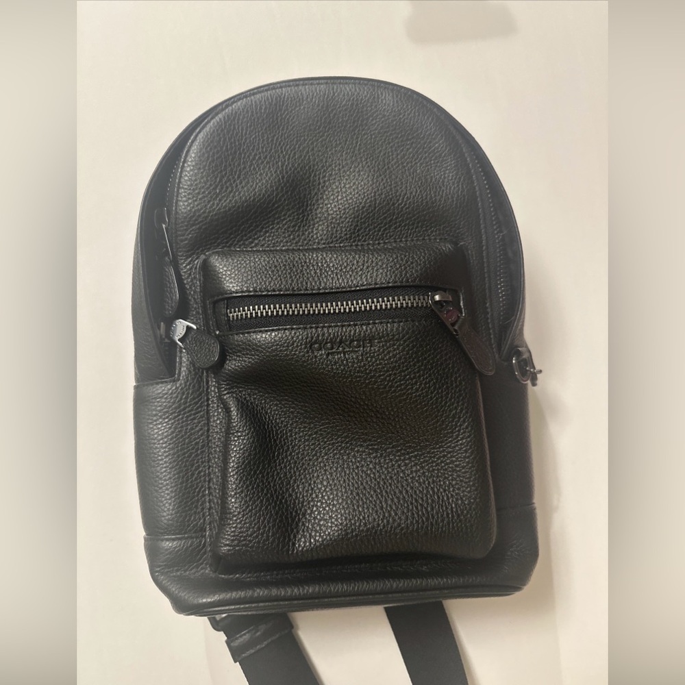 Coach sling pebbled leather with adjustable strap